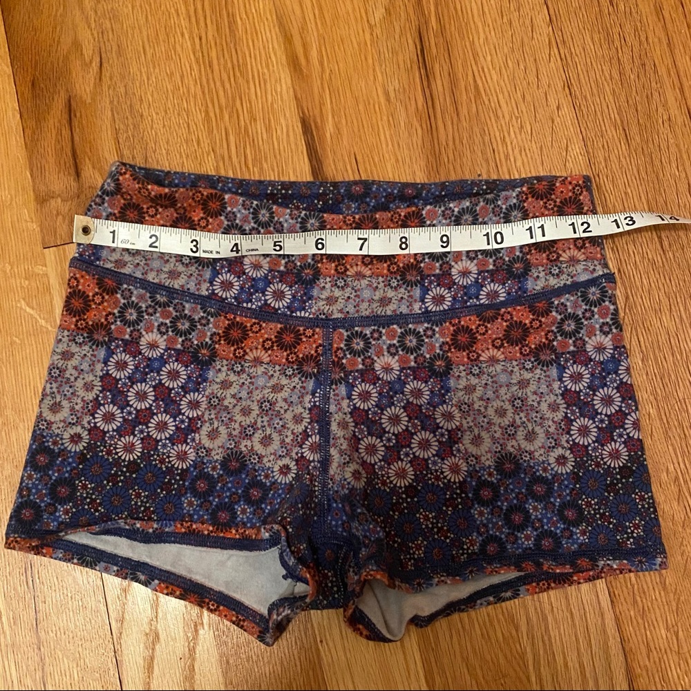 american eagle workout shorts